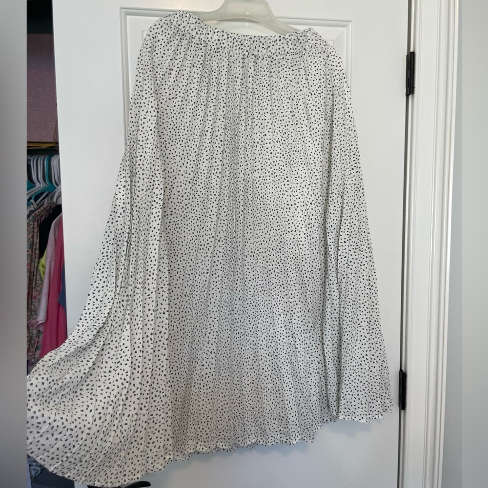 Target A New Day black and white spotted maxi pleated skirt